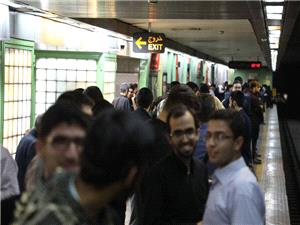 پاييزِ پرمسافر مترو؛ آبان از مهر سبقت گرفت/جابجايي 37 ميليون مسافر