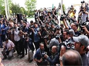 خبرنگاران «کلاغ» هستند؛ عقابي که با ديد بلند پرواز ميکند، وقت خود را صرف چند کلاغ نميکند