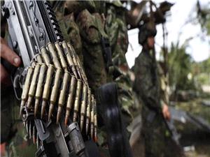 تشکیل گردانهای رزمی کارگری در ونزوئلا برای مقابله با تهدیدهای آمریکا