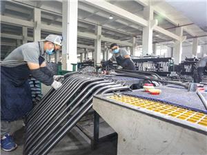 چین پس از 8 ماه رکود، تولید را بازگرداند — نشاط غیرمنتظره صنعت در دسامبر