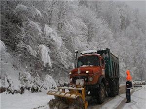 8 هزار و 450 کيلومترباند از راههاي اصلي آذربايجان شرقي برفروبي شد