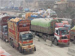 روایتهای متفاوت از بسته ماندن مرز بین افغانستان و پاکستان