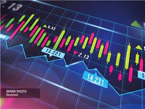 نفت 2026 را محتاطانه آغاز کرد/ رشد خفیف زیر سایه مازاد عرضه