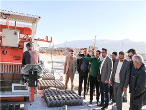 بازديد مديرکل راه و شهرسازي فارس از کارخانههاي توليد مصالح مسکن