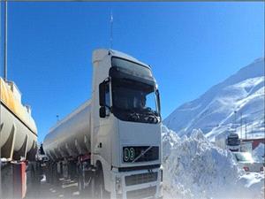 عبور بيش از 127 هزار ناوگان ترانزيتي از پايانههاي مرزي آذربايجانغربي