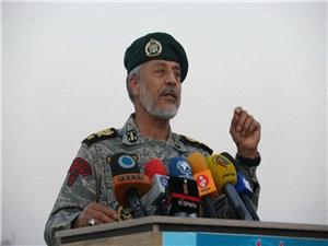 دریادار سیاری: ارتش برای هر تهدید زمینی، دریایی و هوایی آماده است