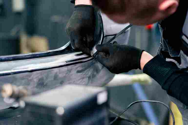 قالب‌گیری لاستیکی در خودرو